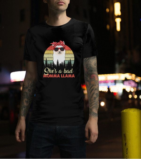 She's A Bad Momma Llama Retro Sunset T-Shirt