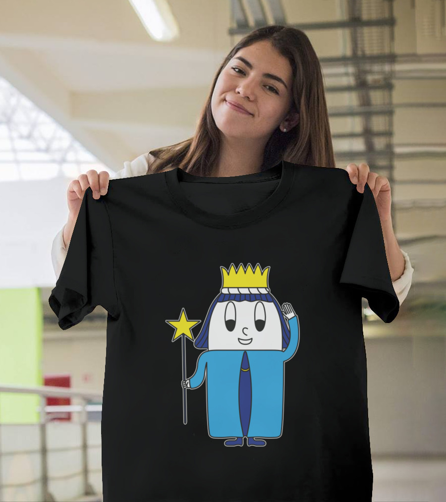 Carol Singer Carrier Egg Waving Star King Character T-Shirt