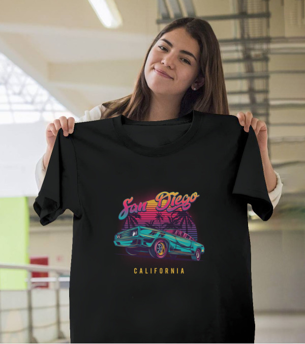 San Diego California Retro Vintage Muscle Car With Palm Trees And Sunset T-Shirt