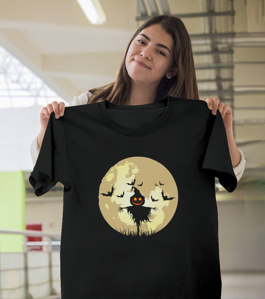Halloween Moon Scarecrow with Bats T-Shirt