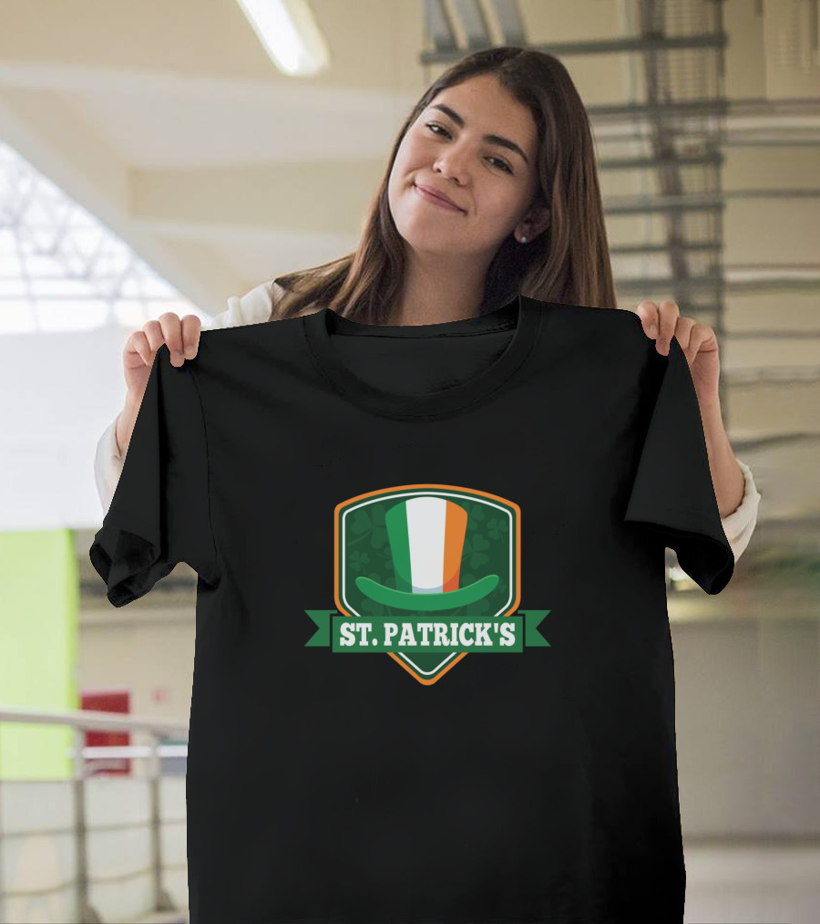 St Patrick's Day Irish Flag Hat Clover Shield T-Shirt