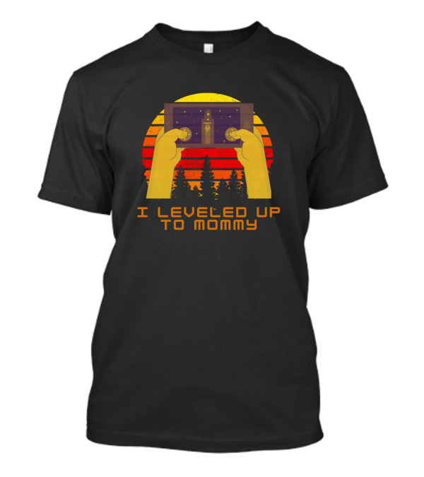 I Leveled Up To Mommy Vintage Video Game Controller Forest Retro Sunset T-Shirt