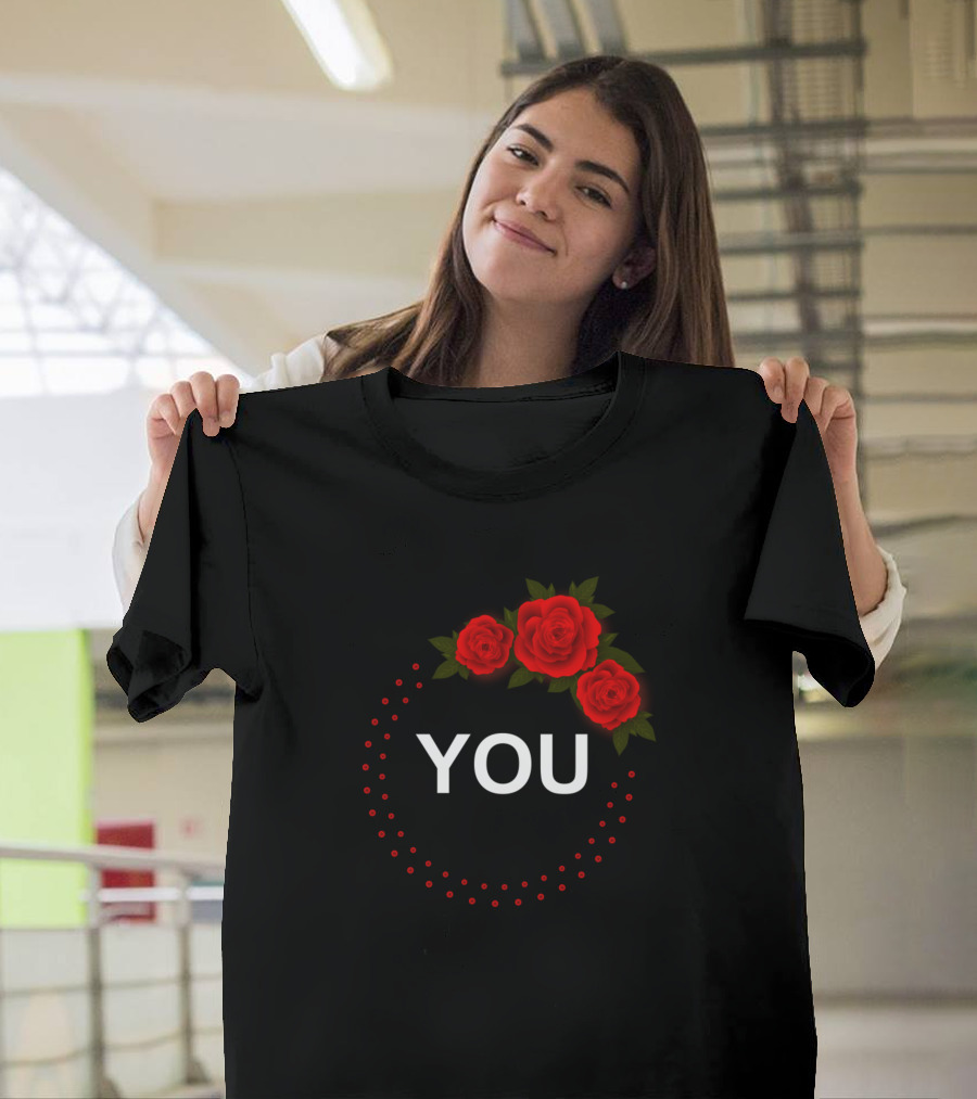 Will You Marry Me You Red Roses Circle T-Shirt