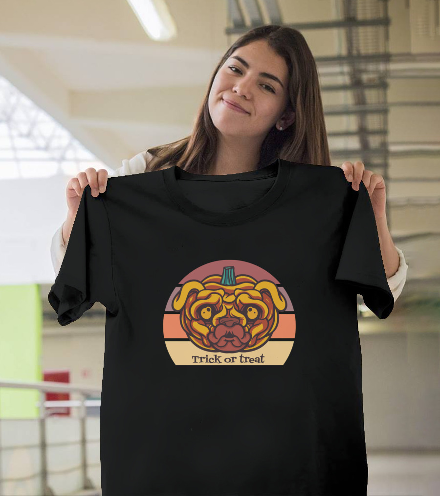 Trick or Treat Retro Pumpkin Pug Halloween T-Shirt