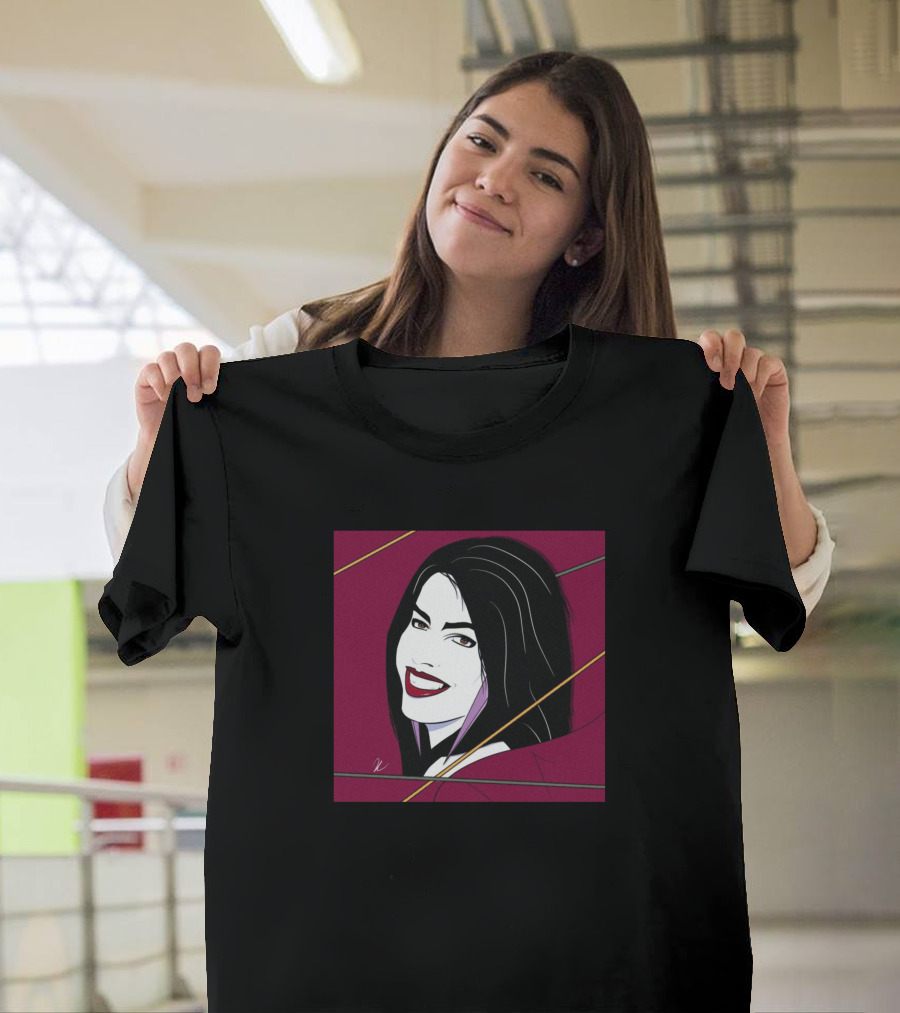 Retro Larissa Pop Art Portrait Magenta Abstract Lines T-Shirt