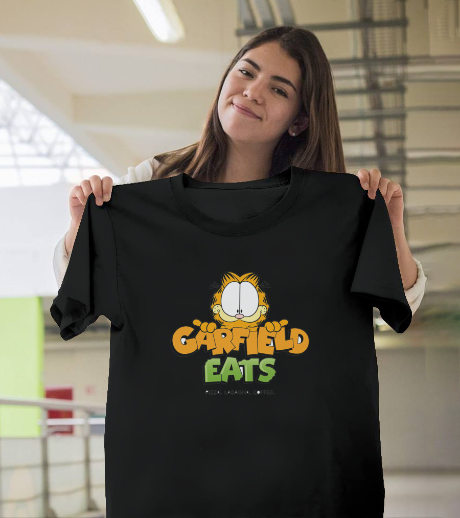 Garfield Eats Pizza Lasagna Coffee T-Shirt