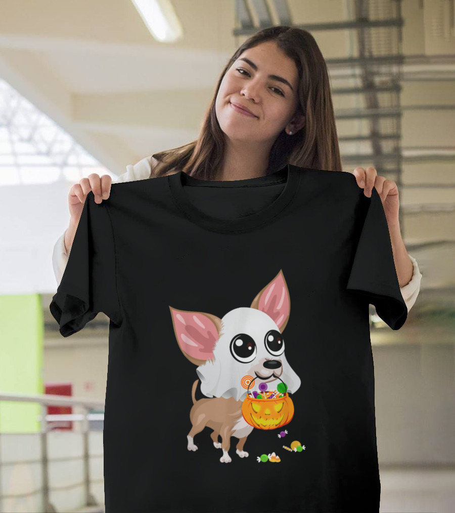 Chihuahua Ghost Boo Pumpkin Halloween Candy Treats T-Shirt