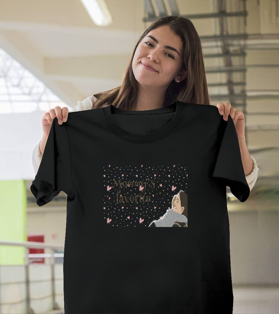 Mommy's Favorite Hearts Hug T-Shirt