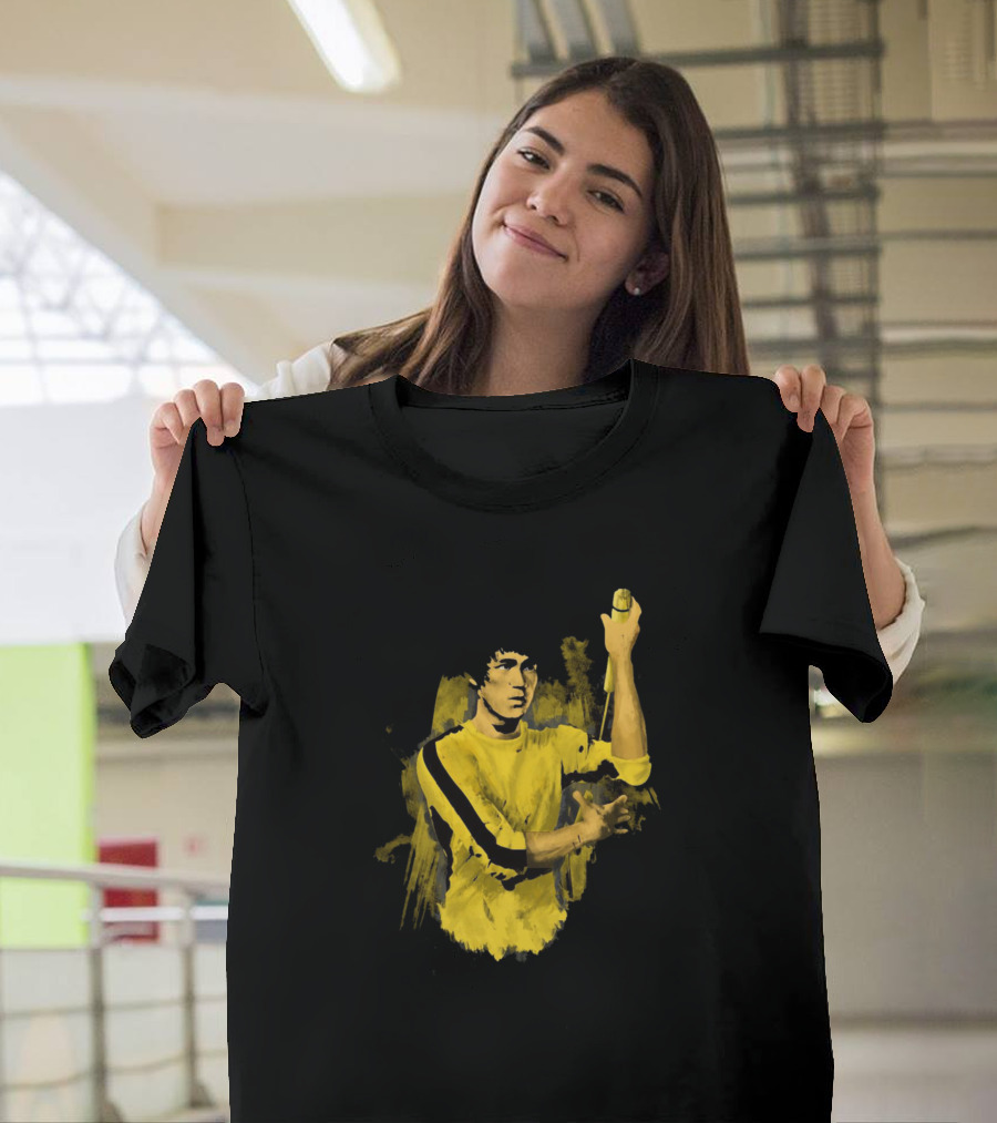 Bruce Lee Yellow Jumpsuit Nunchaku Action T-Shirt