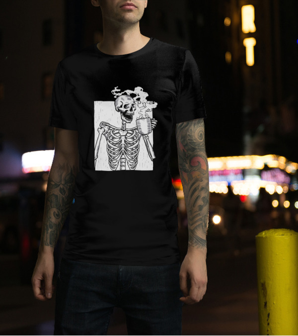 Halloween Coffee Loving Skeleton With Smoking Skull Mug T-Shirt