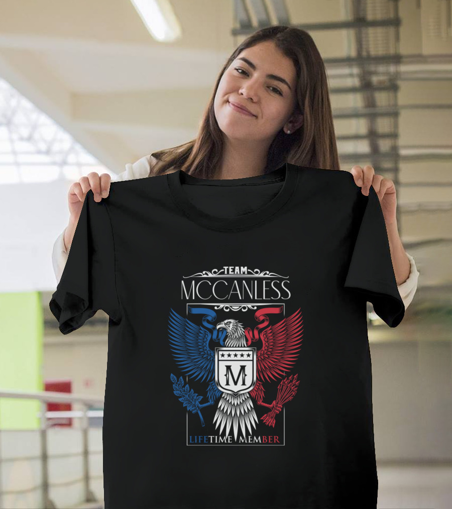 Team Mccanless Lifetime Member Eagle Crest Blue Red Wings Shield M T-Shirt