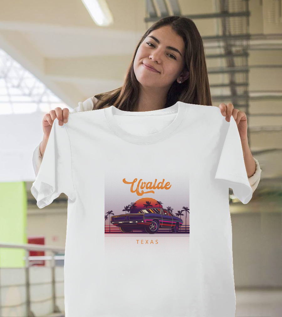 Uvalde Texas Vintage Muscle Cars Retro Sunset T-Shirt