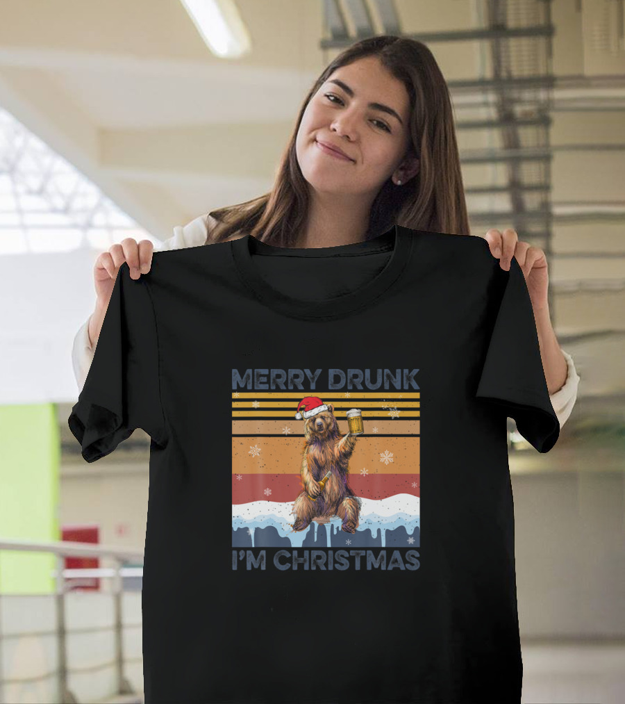 Merry Drunk I'm Christmas Bear Santa Hat Beer Snowflakes T-Shirt