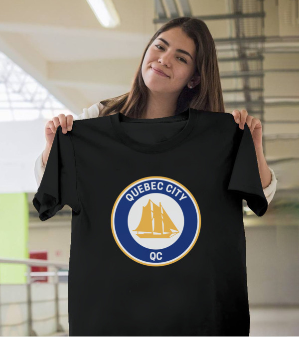 Quebec City QC Sailboat Emblem Vintage T-Shirt