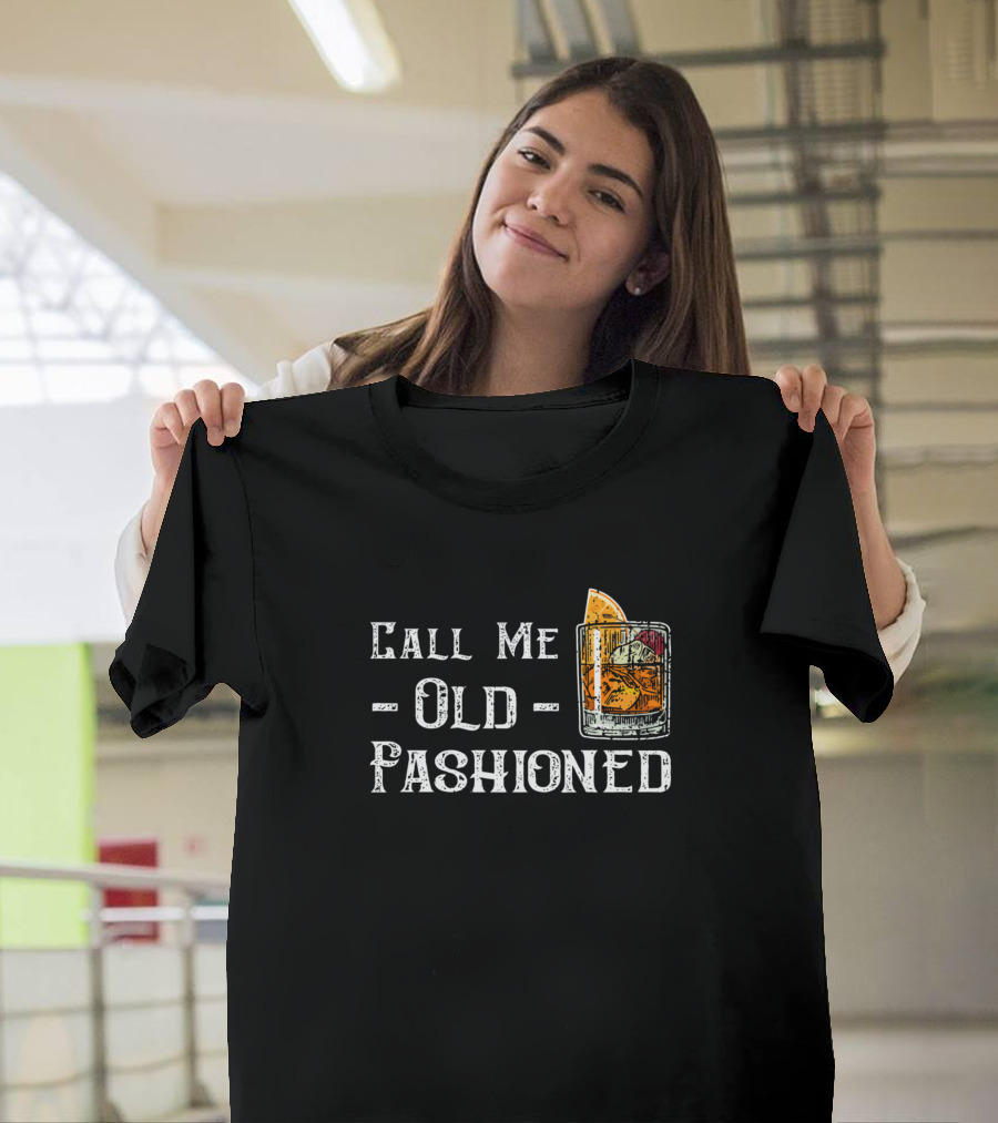 Call Me Old Fashioned Vintage Whiskey Lover Classic Cocktail Glass T-Shirt