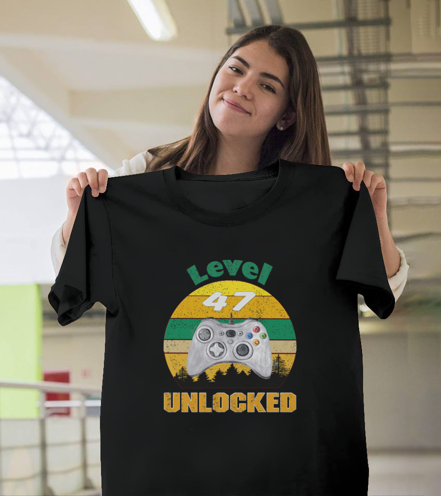 Level 47 Unlocked Vintage Game Controller T-Shirt