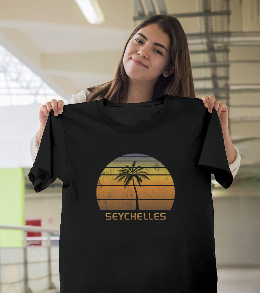 Retro Seychelles Islands Vintage Sunset Beach Vacation Scene T-Shirt