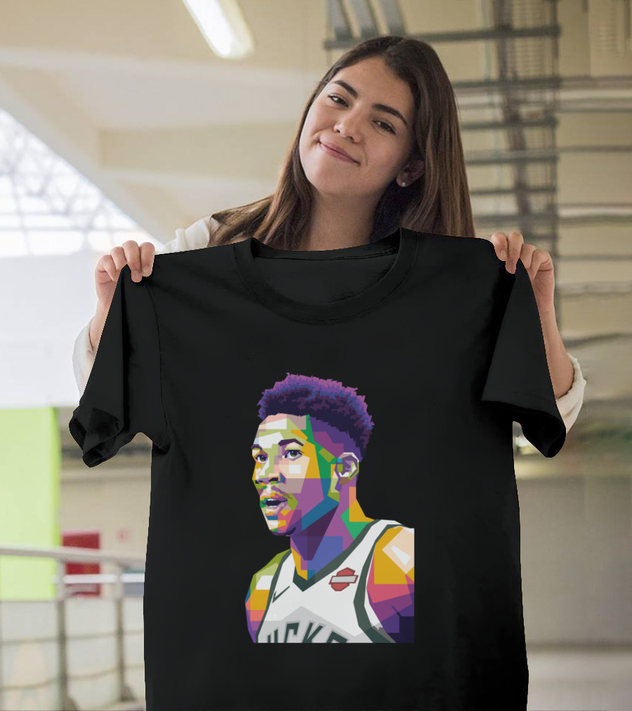 Giannis Sina Ugo Antetokounmpo Milwaukee Bucks WPAP T-Shirt