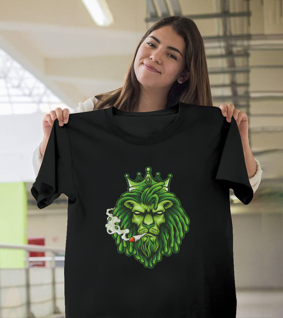 Green Lion Face Smoking with Crown T-Shirt