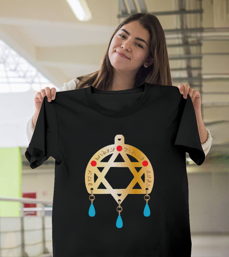 Majo No Tabitabi Magic Brooch Symbol with Red and Blue Accents T-Shirt