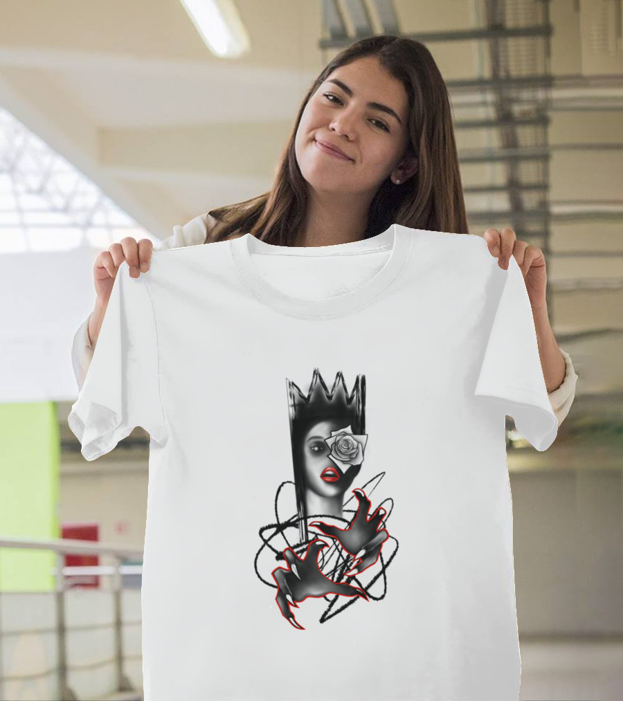 Queen Gothic Rose Crown and Red Doves T-Shirt