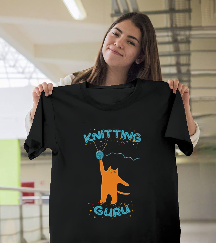 Knitting Guru Funny Cat Kitty with Yarn and Stars T-Shirt