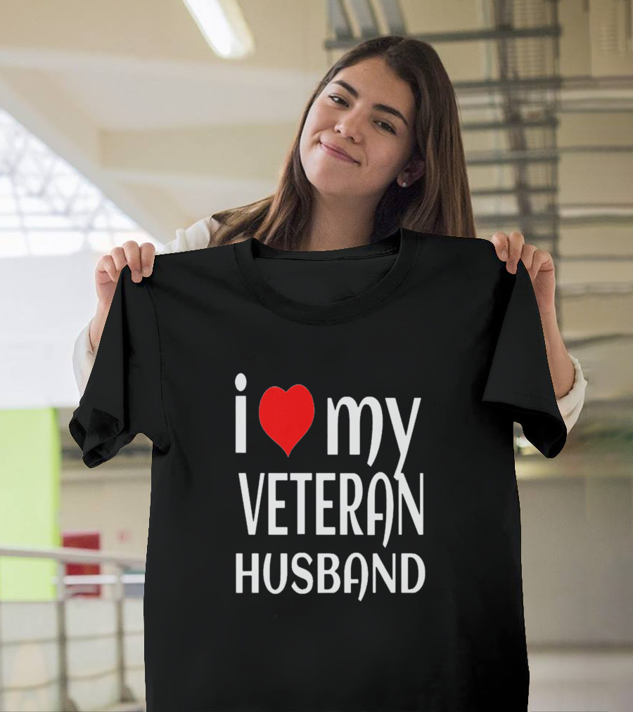 I Heart My Veteran Husband T-Shirt