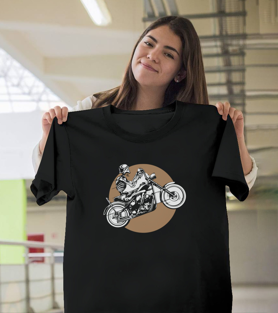 Zigomatikum Skull Riding Motorcycle Front Wheel Up Against Circle Background T-Shirt