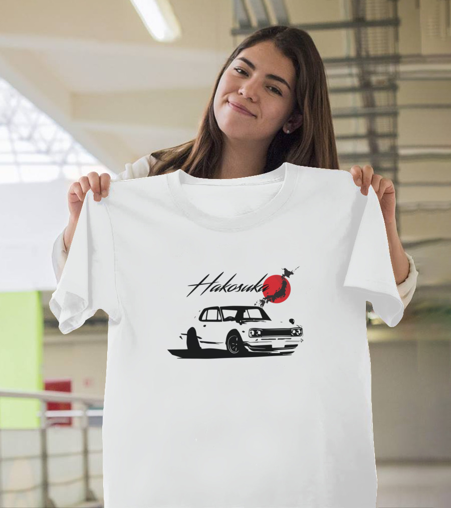 Hakosuka Skyline GT-R with Red Rising Sun T-Shirt