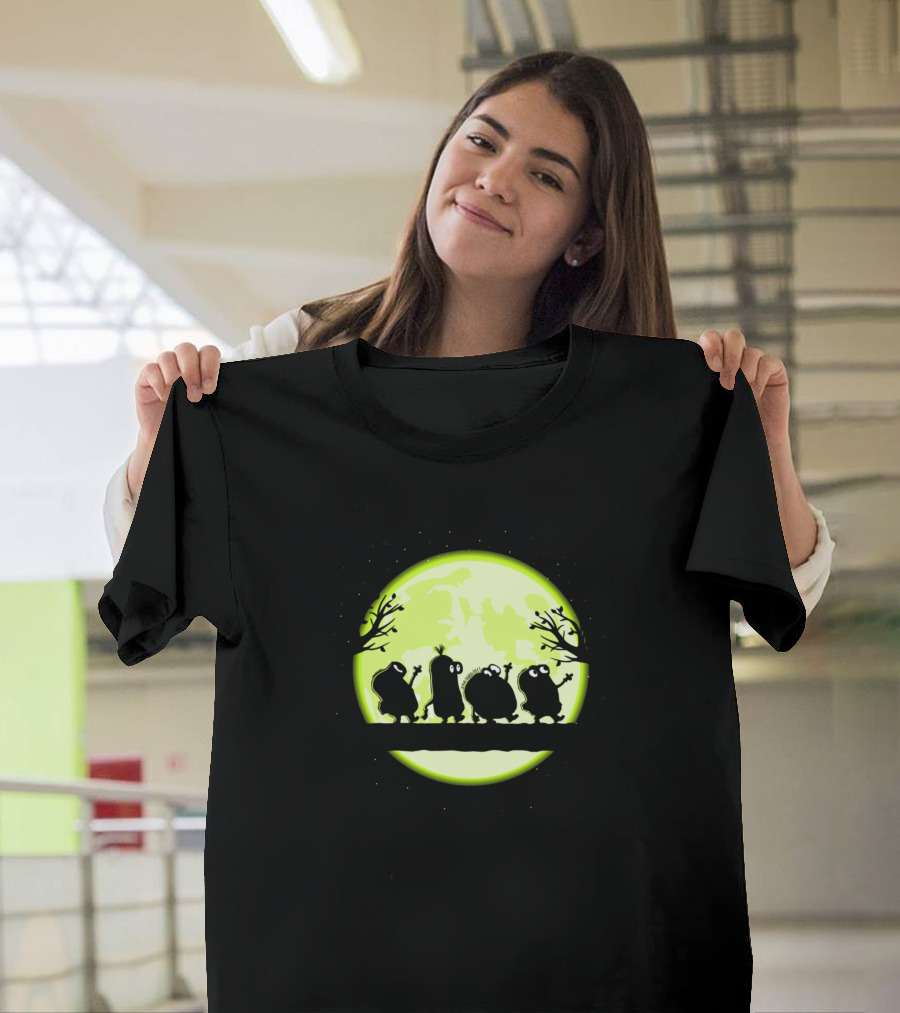 Hakuna Banana Minions Silhouettes Full Moon Night Scene T-Shirt