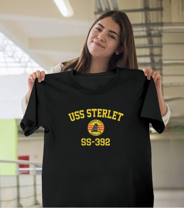 USS Sterlet SS-392 Tonkin Gulf Yacht Club T-Shirt