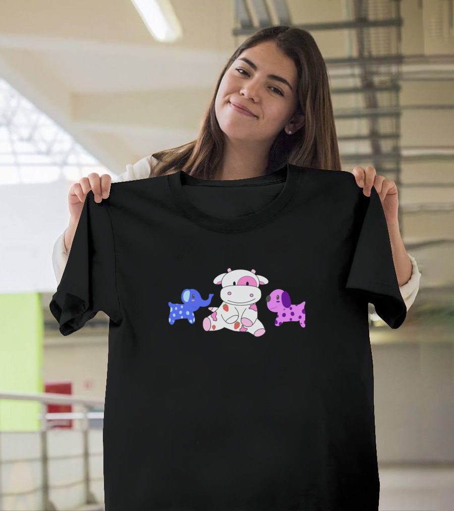 Cows Strawberry Cow Funny 324 Farming Cute Elephant Dog Companions T-Shirt