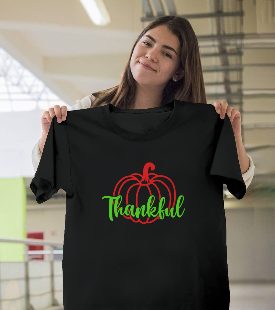 Thankful Green Text Red Pumpkin Thanksgiving Svg T-Shirt