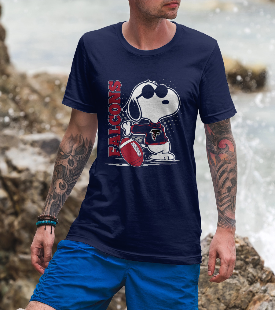 Atlanta Falcons Snoopy Football Falcons T-Shirt