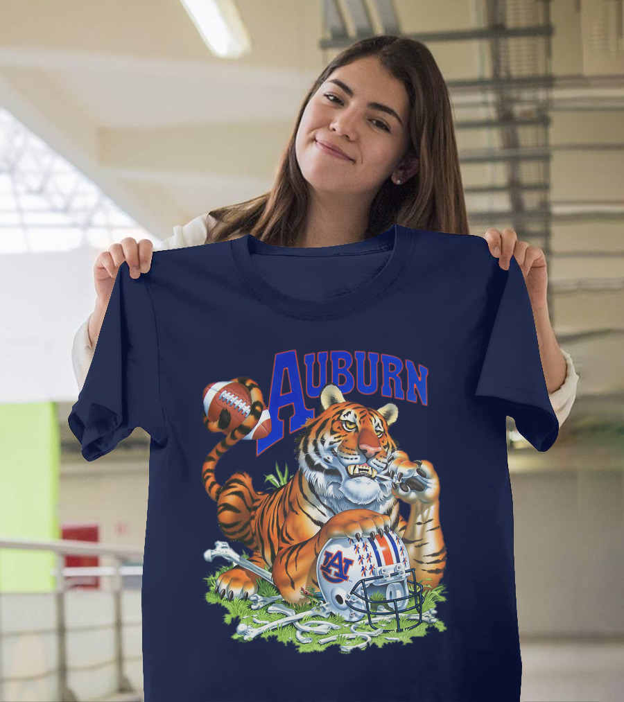 Auburn Tigers Football Tiger Holding Helmet with Bones and Football T-Shirt