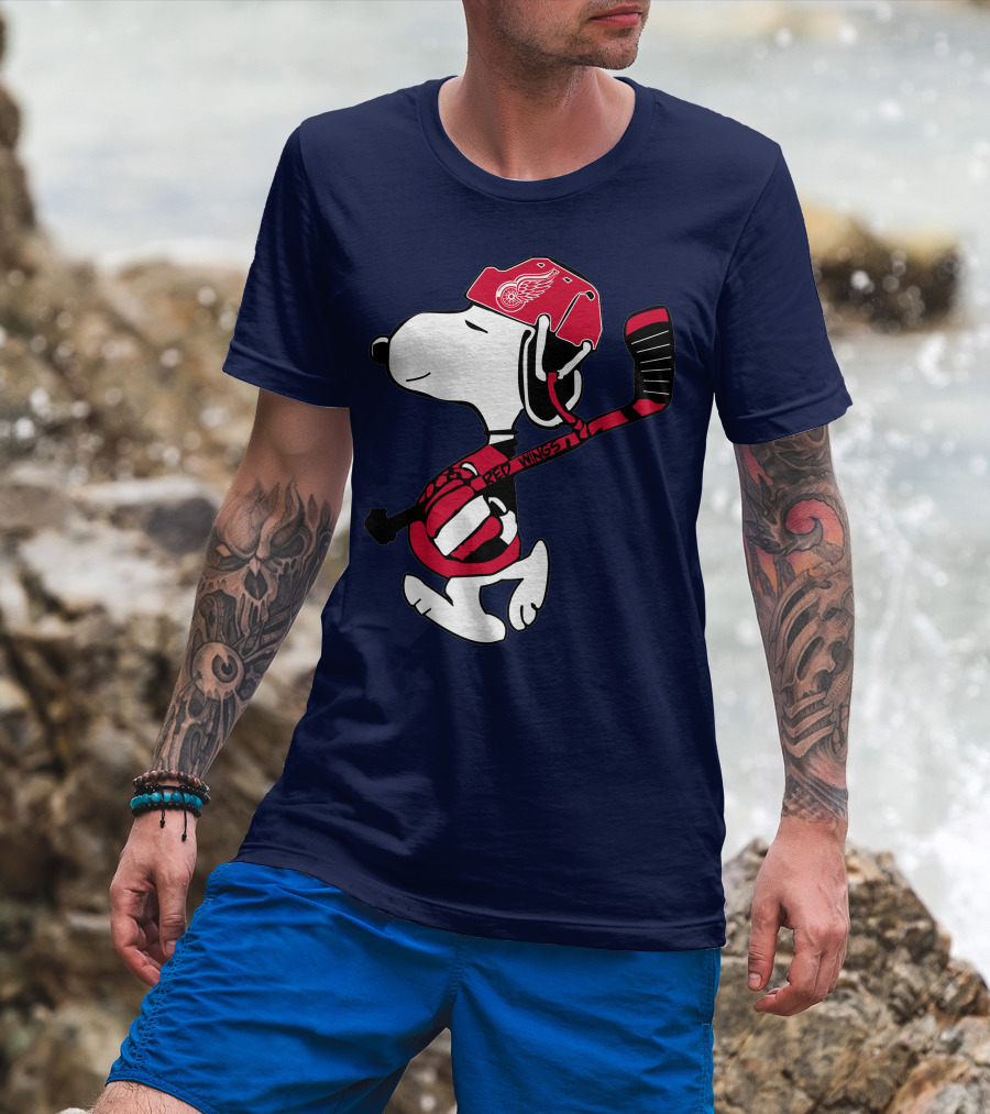 Snoopy Detroit Red Wings Hockey Enthusiast T-Shirt