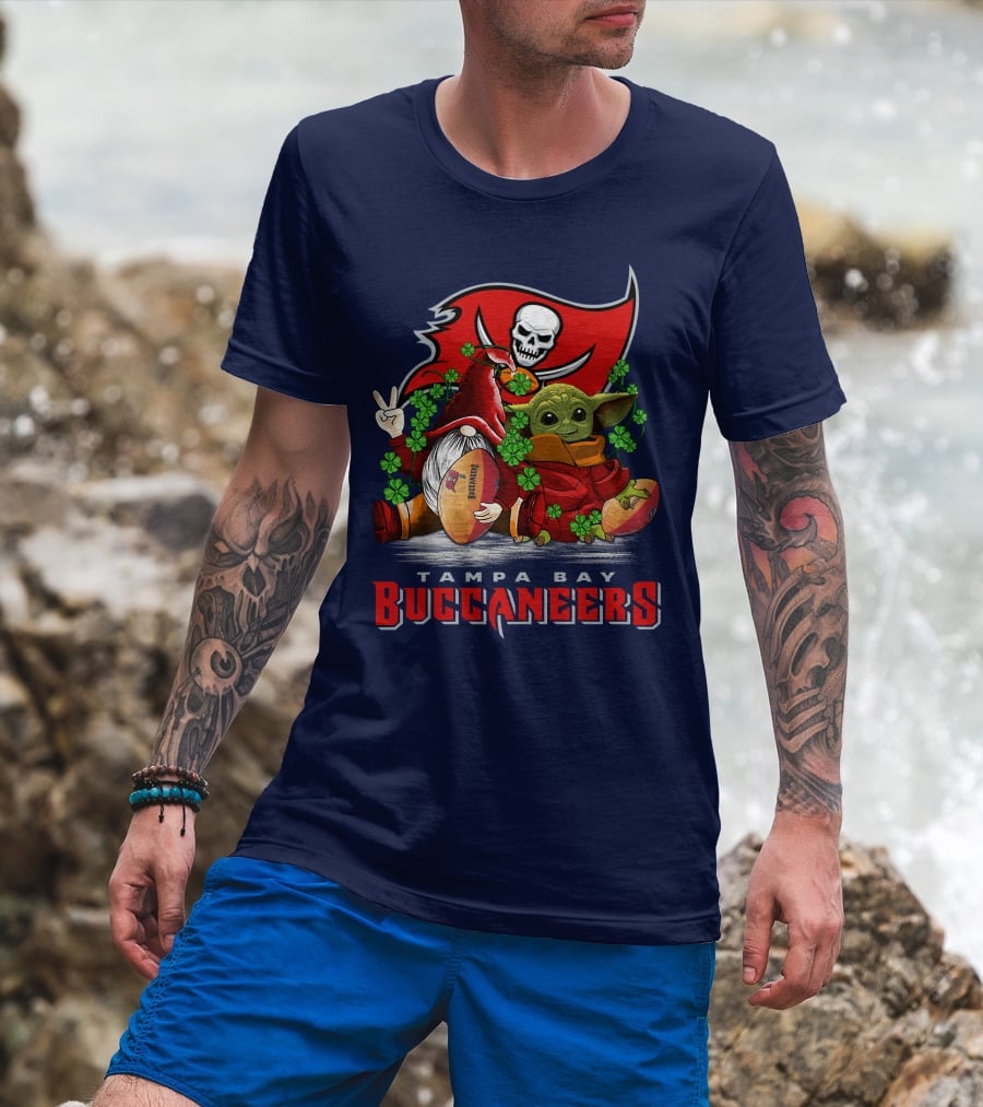 Tampa Bay Buccaneers Gnome And Baby Alien Football Peace T-Shirt