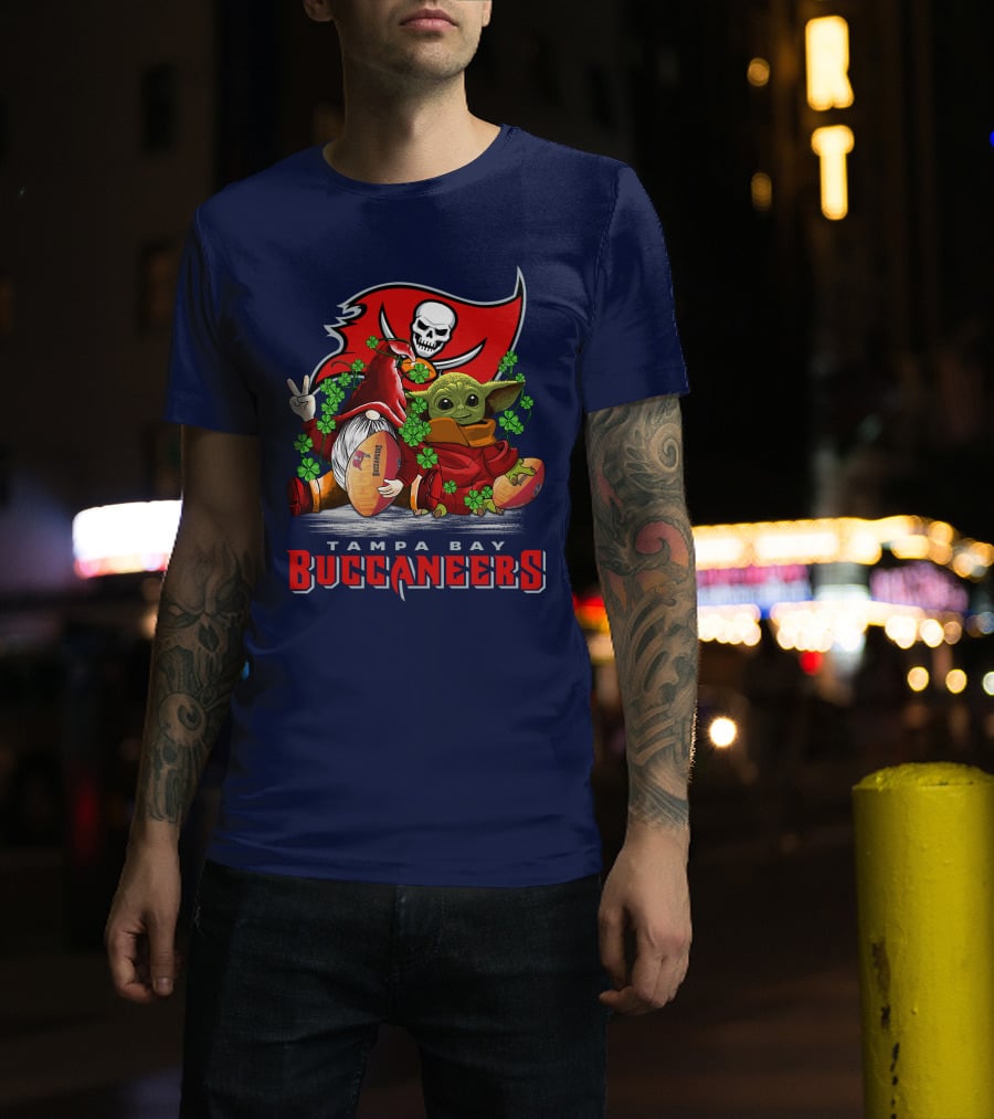 Tampa Bay Buccaneers Gnome And Baby Alien Football Peace T-Shirt