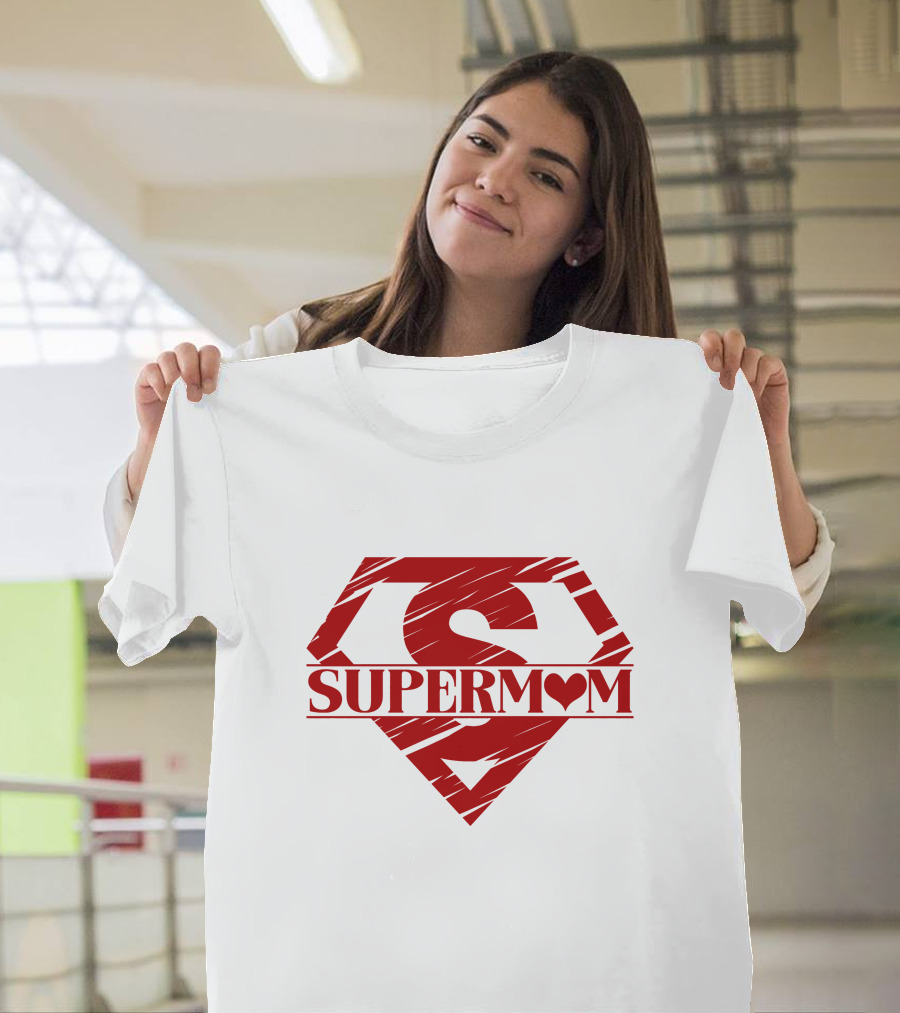 Supermom Shield Red S Logo with Heart T-Shirt