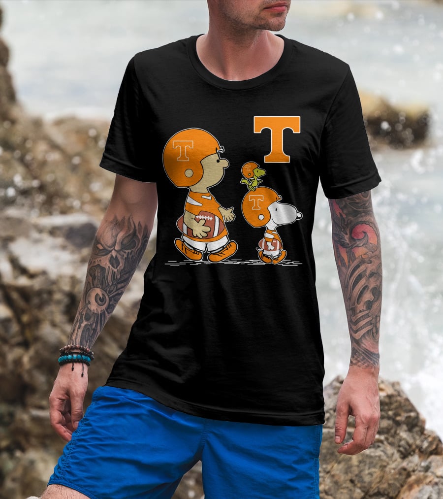 Tennessee Volunteers Peanuts Characters Football Helmet Charlie Brown Snoopy Woodstock T-Shirt