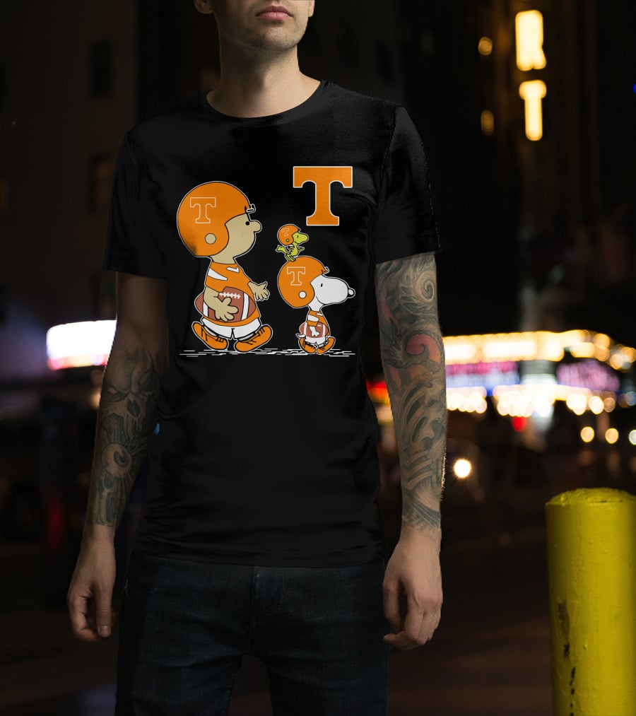 Tennessee Volunteers Peanuts Characters Football Helmet Charlie Brown Snoopy Woodstock T-Shirt