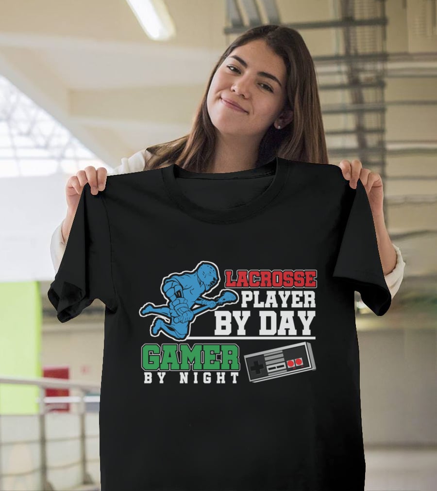 Lacrosse Player By Day Gamer By Night Retro Controller T-Shirt
