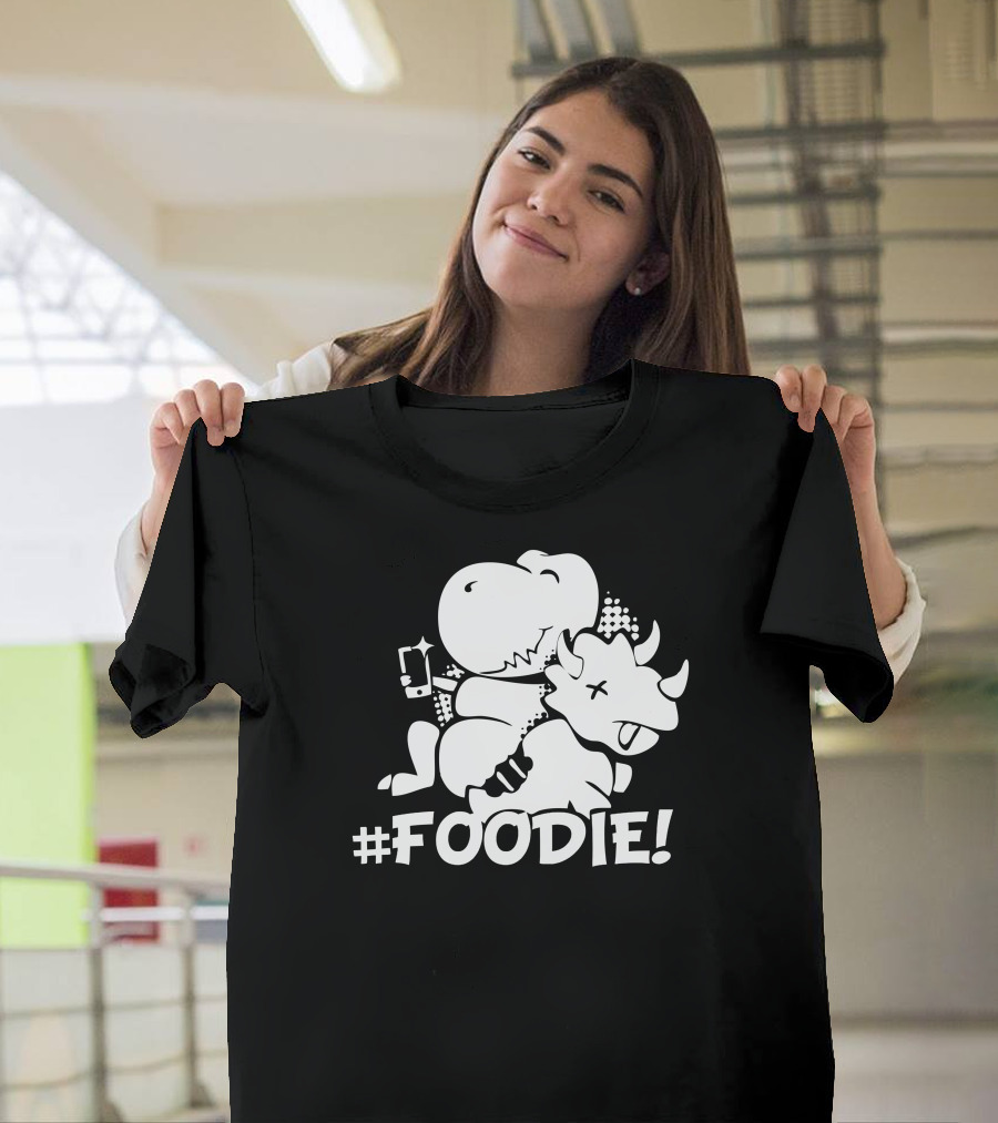 Foodie Dinosaur Eating with Smartphone T-Shirt