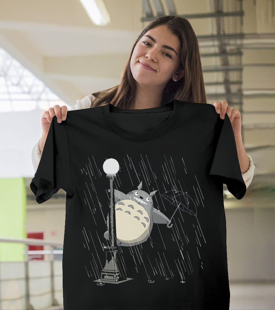 Totoro Singing In The Rain with Umbrella and Lamp Post T-Shirt