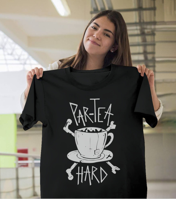 Par Tea Hard Skeleton Bones Cup Saucer T-Shirt