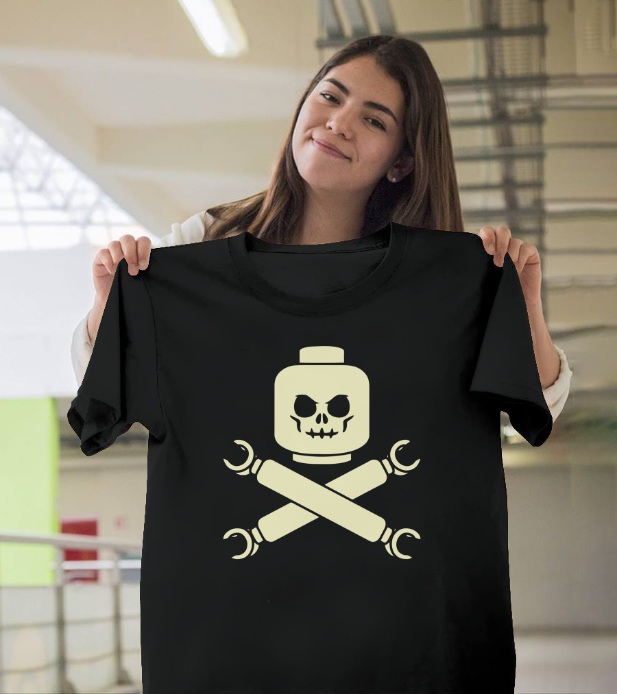Plastic Block Pirates Skull and Wrench Crossbones T-Shirt