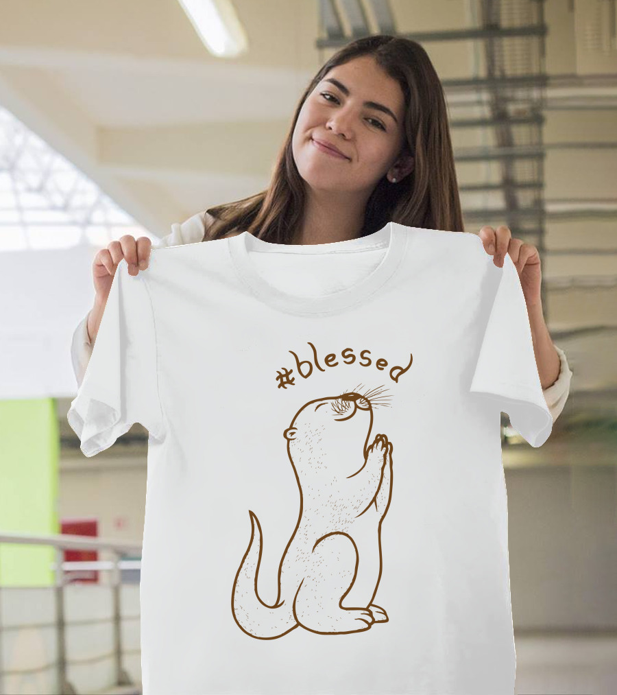 blessed Fortunate Otter Praying T-Shirt