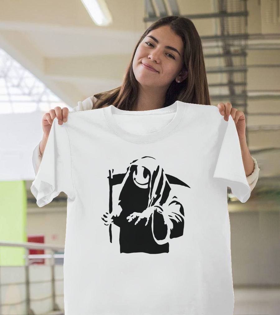 Banksy Grin Reaper Smiling Death Iconic Grim Reaper Street T-Shirt