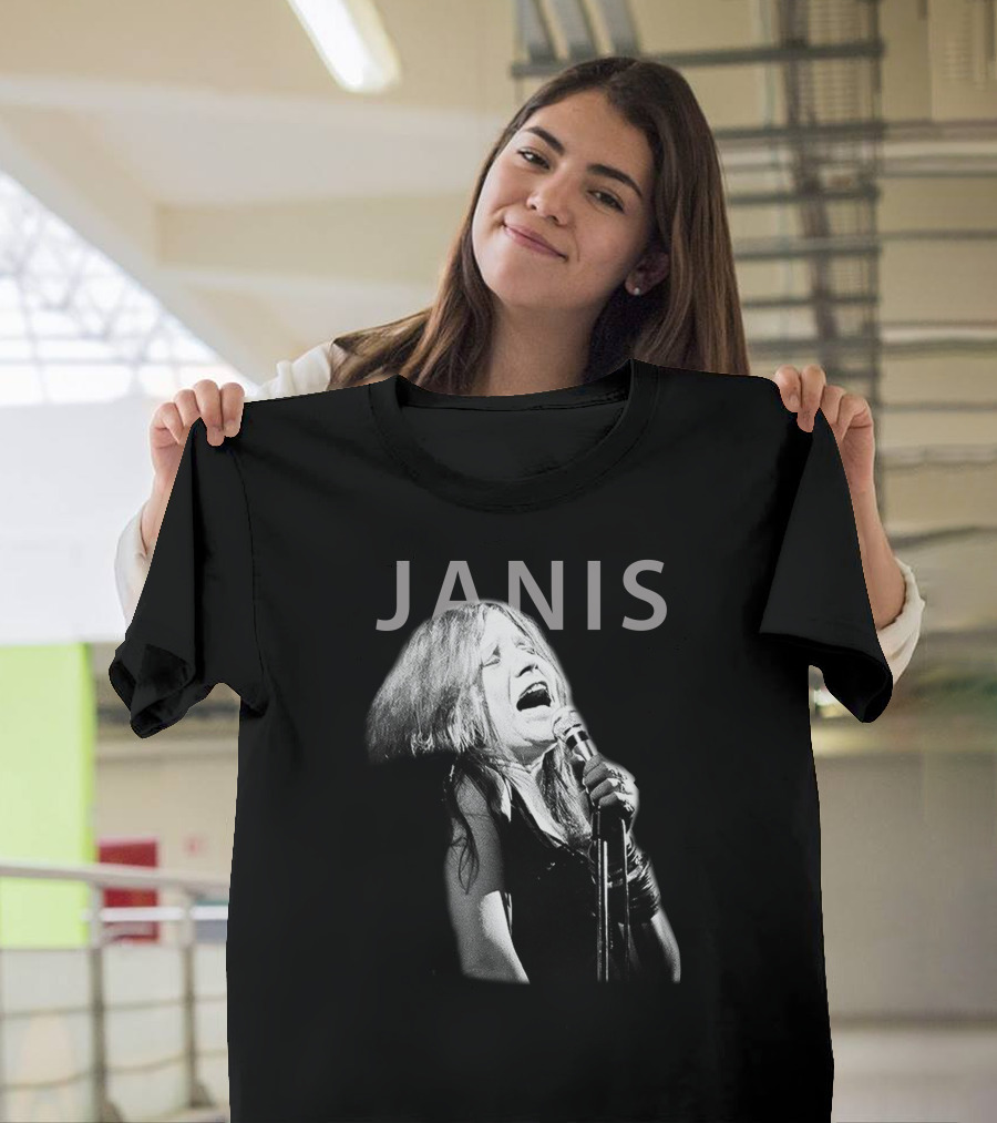 Janis Joplin Singing Iconic Black and White Photograph T-Shirt