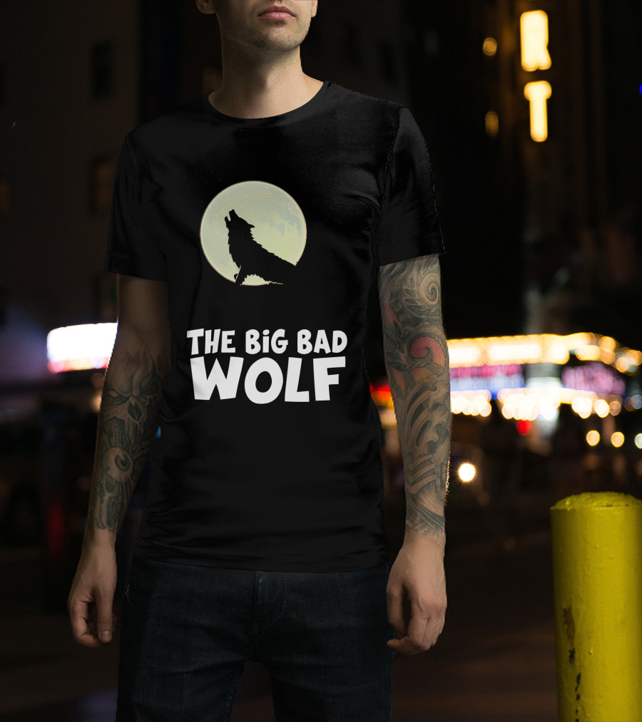 The Big Bad Wolf Howling At Moon With Flying Bat Halloween T-Shirt